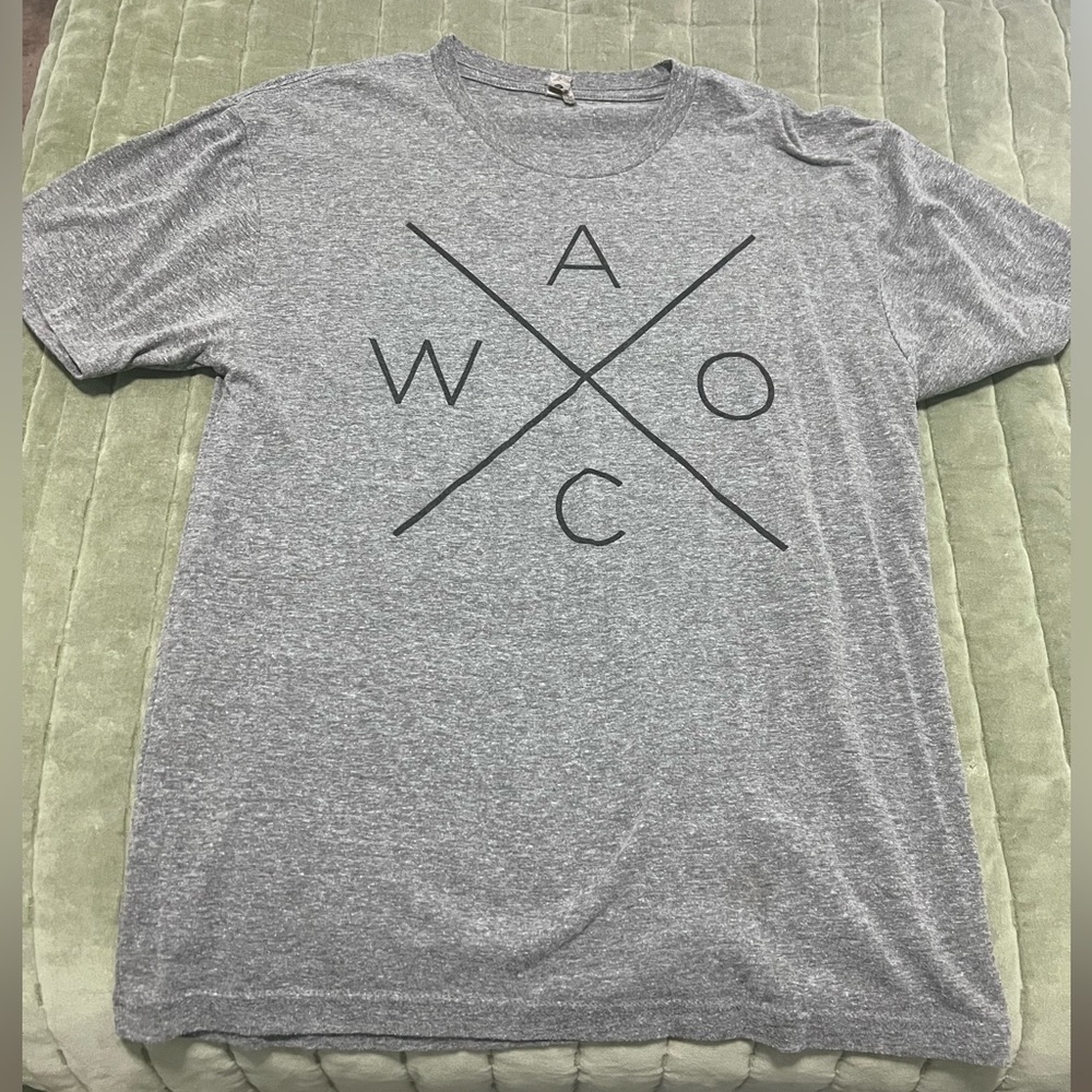 Magnolia tee